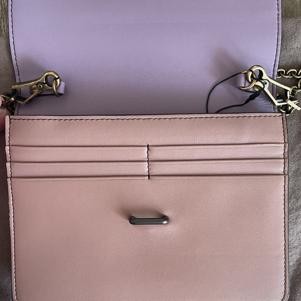 NWT Bottega Veneta leather clutch with chain - Authentic - Picture 7 of 16